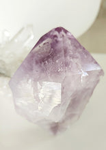 Load image into Gallery viewer, Amethyst point