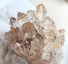 Load image into Gallery viewer, Golden Healer Quartz cluster
