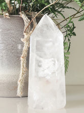 Load image into Gallery viewer, Clear Quartz generator