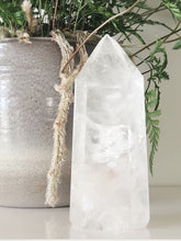 Load image into Gallery viewer, Clear Quartz generator