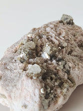 Load image into Gallery viewer, Golden Mica cluster