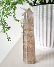 Load image into Gallery viewer, Smokey Quartz generator