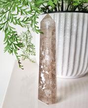 Load image into Gallery viewer, Smokey Quartz generator