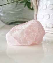 Load image into Gallery viewer, Rose Quartz roughs