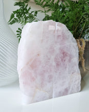 Load image into Gallery viewer, Rose Quartz bookends