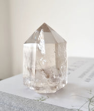 Load image into Gallery viewer, Smokey Quartz A-grade generator