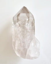 Load image into Gallery viewer, Smokey Quartz A-Grade point
