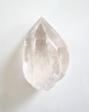 Load image into Gallery viewer, Smokey Quartz A-Grade point