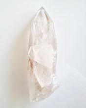 Load image into Gallery viewer, Lemurian Seed Quartz point
