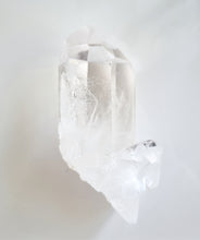 Load image into Gallery viewer, Clear Quartz cluster/point