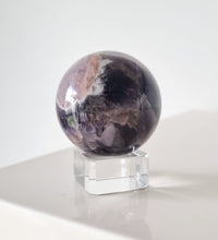 Load image into Gallery viewer, Chevron Amethyst sphere