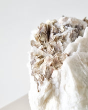 Load image into Gallery viewer, 1kg Albite & Golden Mica cluster A-Grade