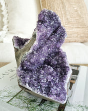 Load image into Gallery viewer, 2.3kg Amethyst standing cluster