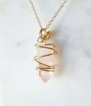 Load image into Gallery viewer, Pink Lemurian Quartz pendant
