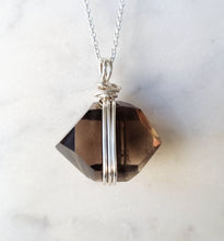 Load image into Gallery viewer, Smokey Quartz pendant