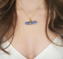 Load image into Gallery viewer, Kyanite pendant
