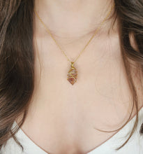 Load image into Gallery viewer, Red Phantom Quartz pendant