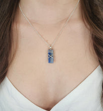 Load image into Gallery viewer, Kyanite pendant