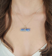 Load image into Gallery viewer, Kyanite pendant
