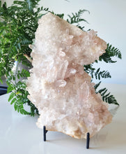 Load image into Gallery viewer, 1.4kg Pink Himalayan Quartz cluster