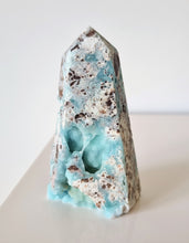 Load image into Gallery viewer, Blue Hemimorphite generator