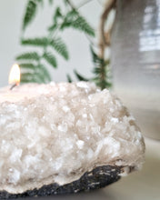 Load image into Gallery viewer, Heulandite candle holder