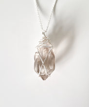 Load image into Gallery viewer, Smokey Quartz pendant