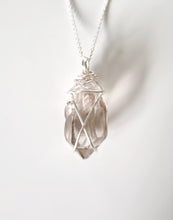 Load image into Gallery viewer, Smokey Quartz pendant