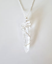 Load image into Gallery viewer, Lemurian Seed Quartz pendant