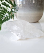 Load image into Gallery viewer, Clear Quartz point