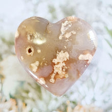 Load image into Gallery viewer, Flower Agate heart
