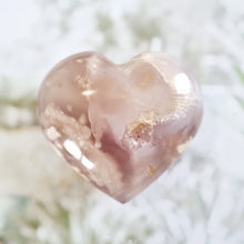 Load image into Gallery viewer, Flower Agate heart
