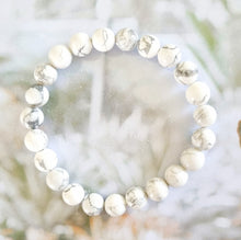 Load image into Gallery viewer, White Howlite bracelet
