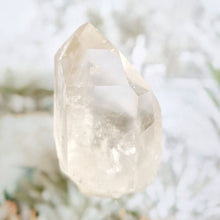 Load image into Gallery viewer, Smokey Quartz A-Grade point
