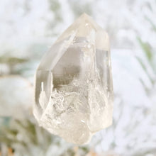 Load image into Gallery viewer, Smokey Quartz A-Grade point
