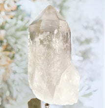 Load image into Gallery viewer, Smokey Quartz A-Grade point
