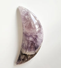 Load image into Gallery viewer, Super-Seven moon
