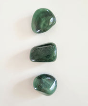 Load image into Gallery viewer, Green Aventurine tumbles
