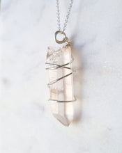 Load image into Gallery viewer, Hematite Quartz pendant
