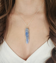 Load image into Gallery viewer, Kyanite pendant
