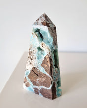Load image into Gallery viewer, Blue Hemimorphite generator
