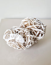 Load image into Gallery viewer, Desert Rose cluster
