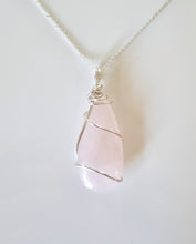 Load image into Gallery viewer, Rose Quartz pendant
