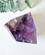 Load image into Gallery viewer, Amethyst geometric freeform

