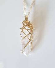 Load image into Gallery viewer, Madagascan (Clear) Quartz pendant
