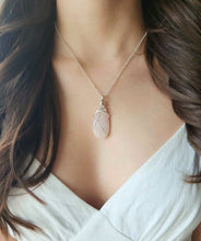 Load image into Gallery viewer, Rose Quartz pendant
