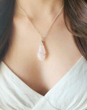 Load image into Gallery viewer, Rose Quartz pendant
