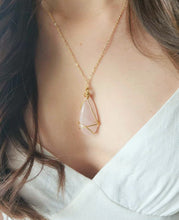 Load image into Gallery viewer, Rose Quartz pendant

