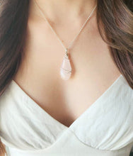 Load image into Gallery viewer, Rose Quartz pendant
